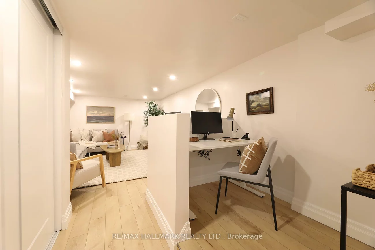 53, Craven, Greenwood-Coxwell, Toronto