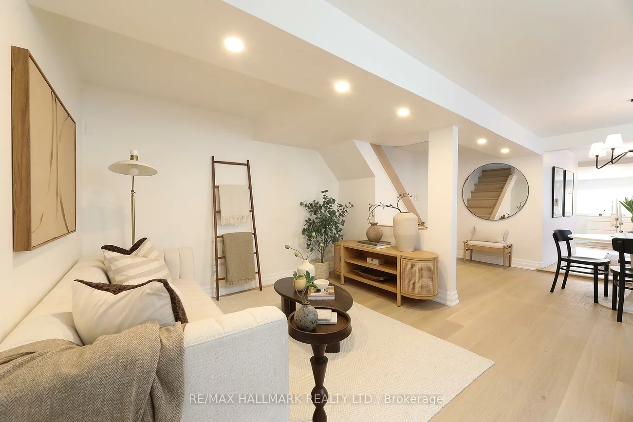 53, Craven, Greenwood-Coxwell, Toronto