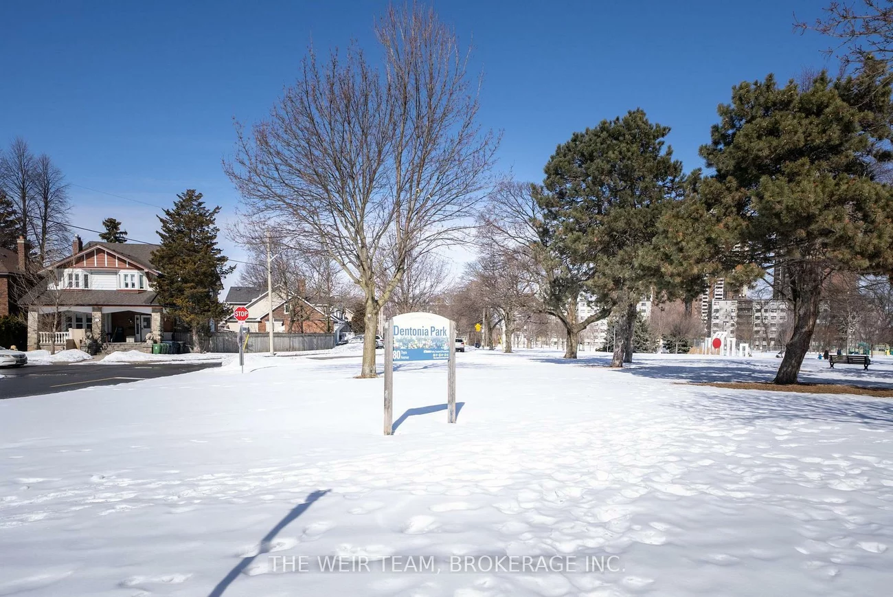 10, Eldon, Crescent Town, Toronto