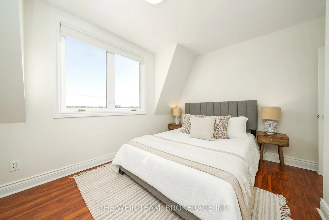 10, Eldon, Crescent Town, Toronto