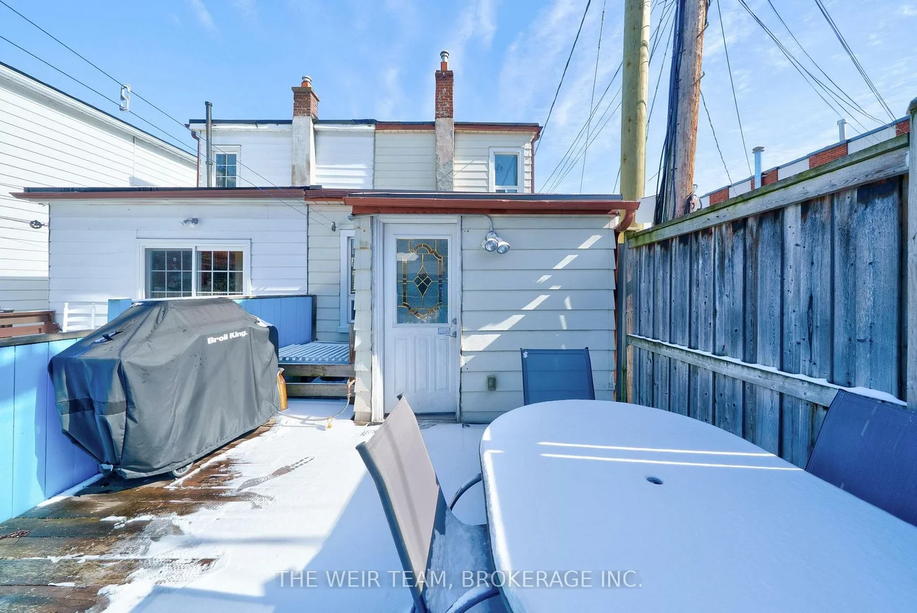 10, Eldon, Crescent Town, Toronto