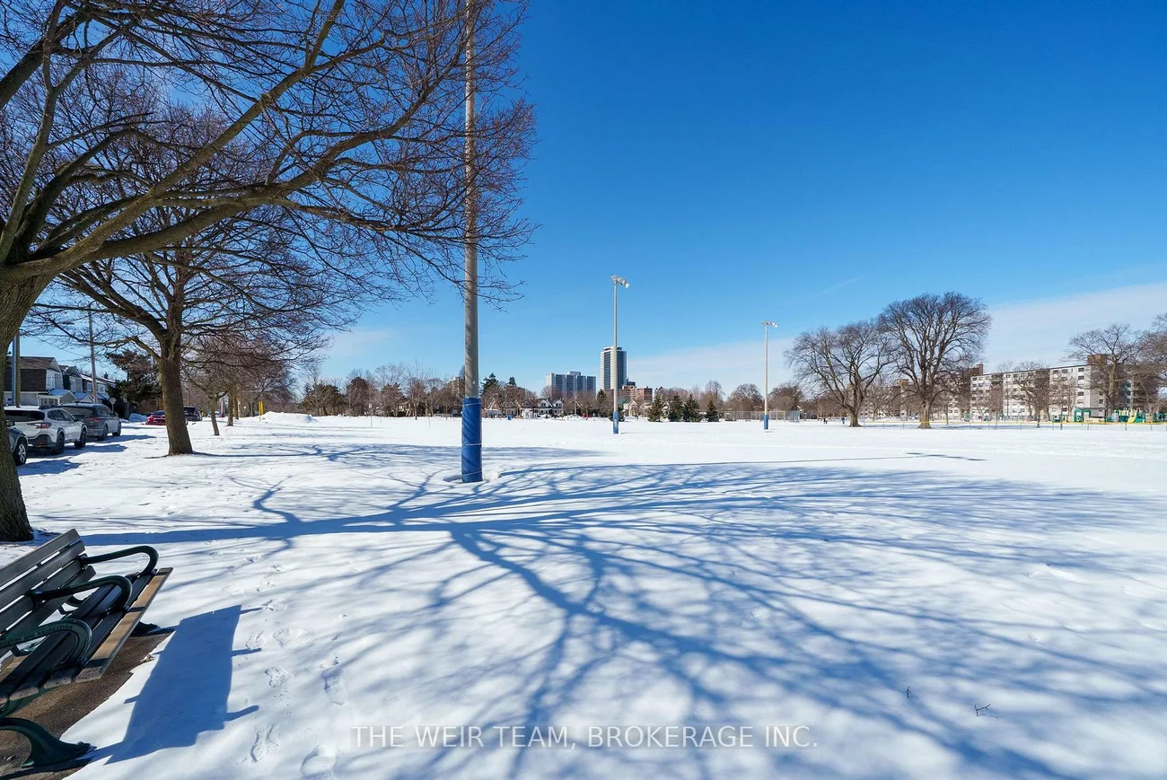 10, Eldon, Crescent Town, Toronto