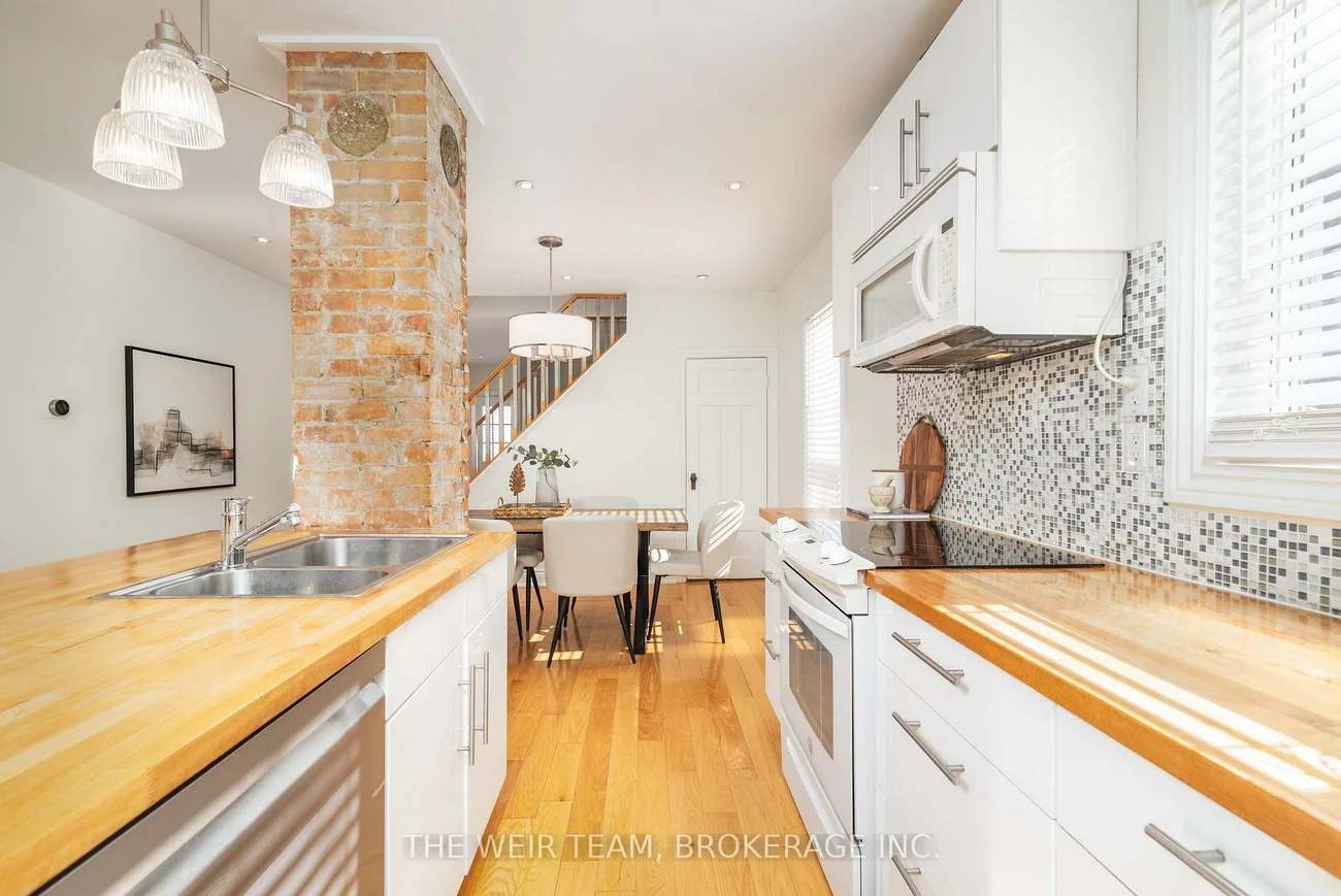 10, Eldon, Crescent Town, Toronto