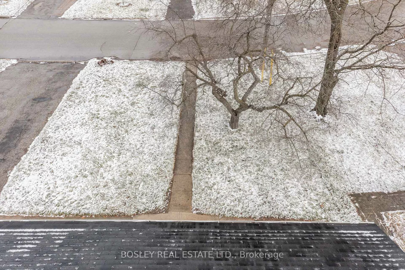 22, Hopecrest, Kennedy Park, Toronto