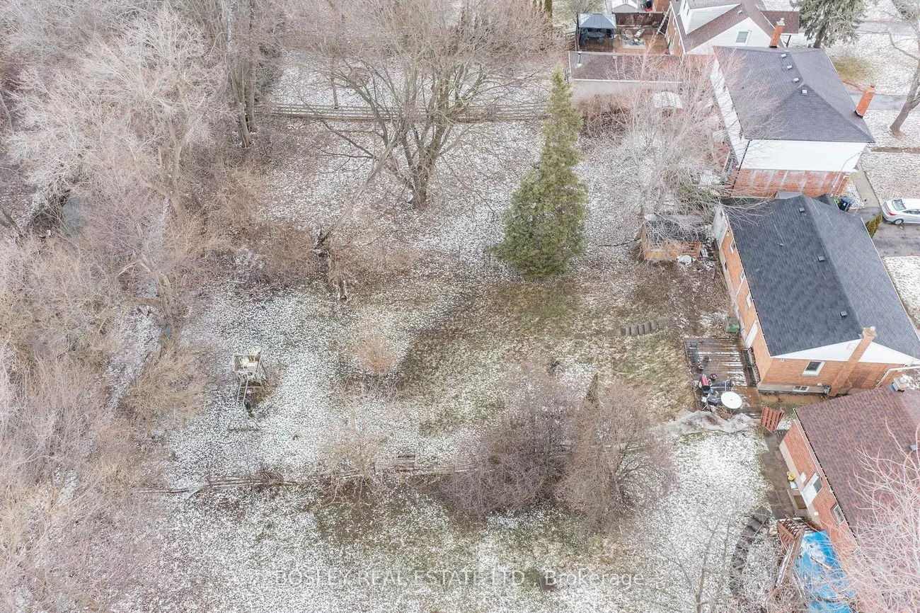 22, Hopecrest, Kennedy Park, Toronto