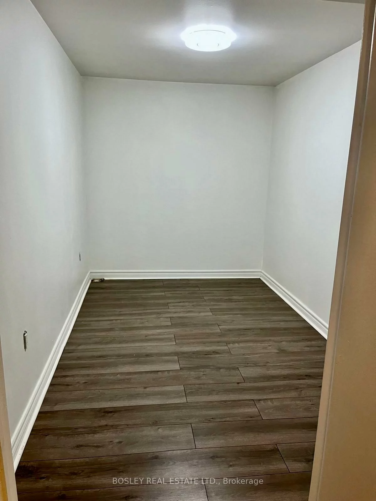 22, Hopecrest, Kennedy Park, Toronto