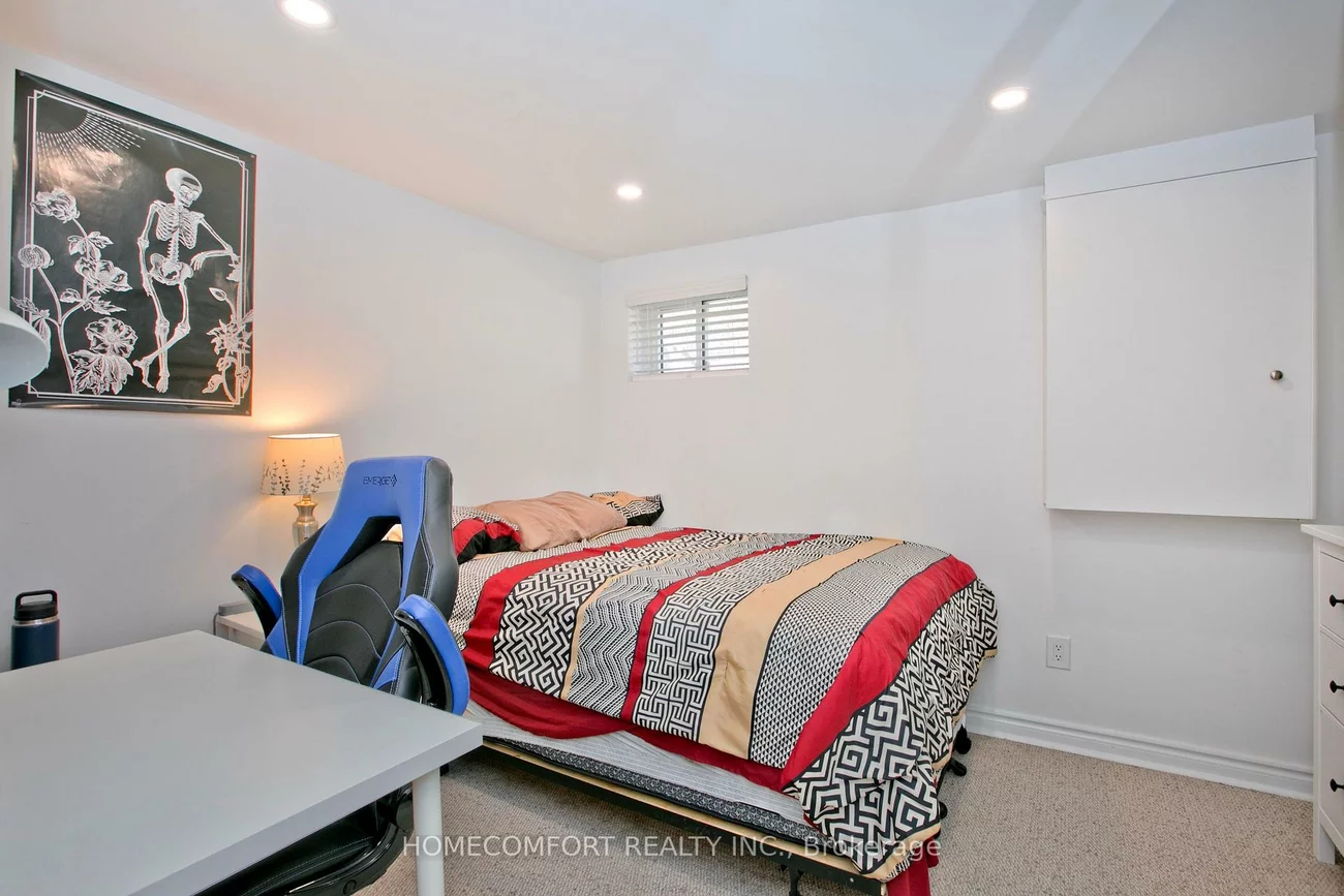 47, Tivoli, Guildwood, Toronto