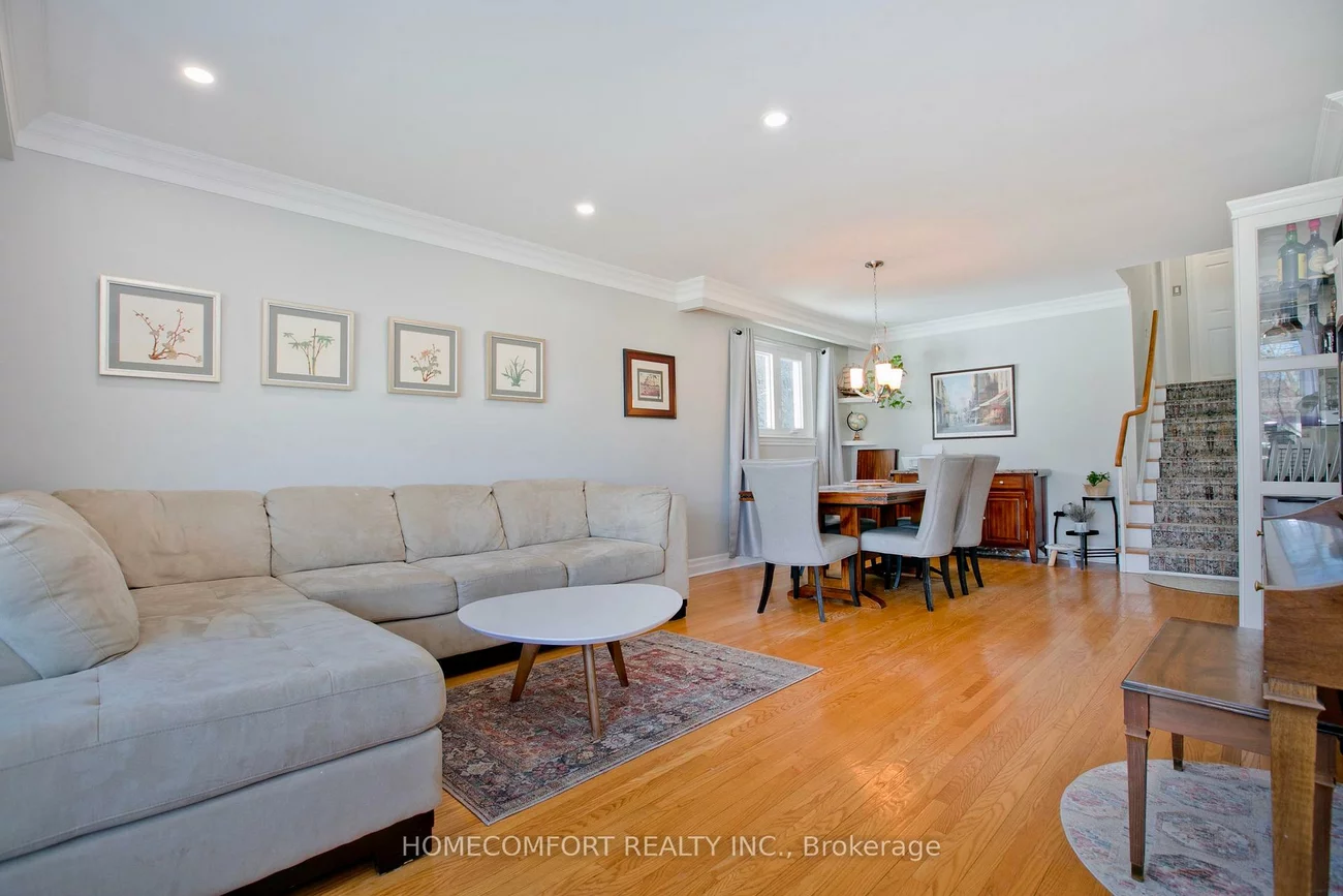 47, Tivoli, Guildwood, Toronto