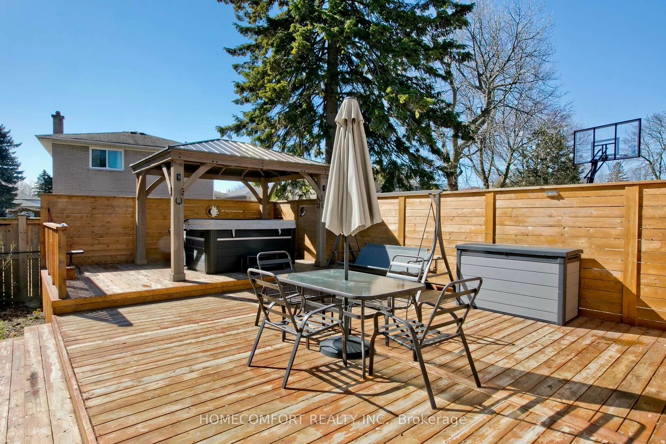 47, Tivoli, Guildwood, Toronto