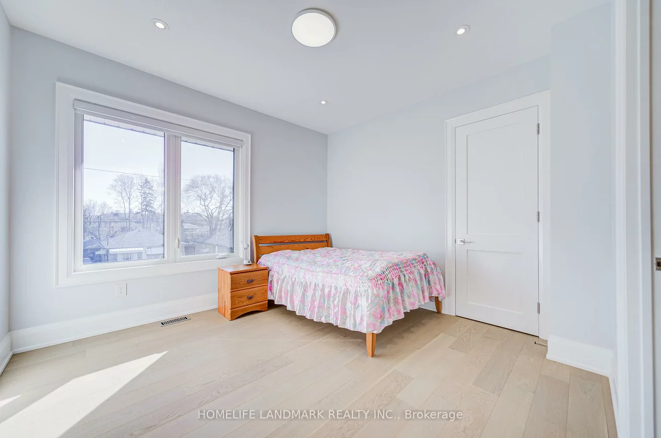 53, Saugeen, Kennedy Park, Toronto