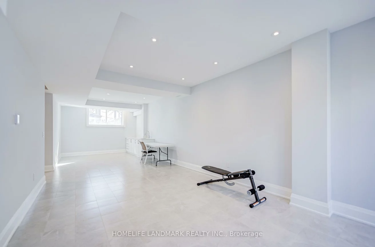 53, Saugeen, Kennedy Park, Toronto