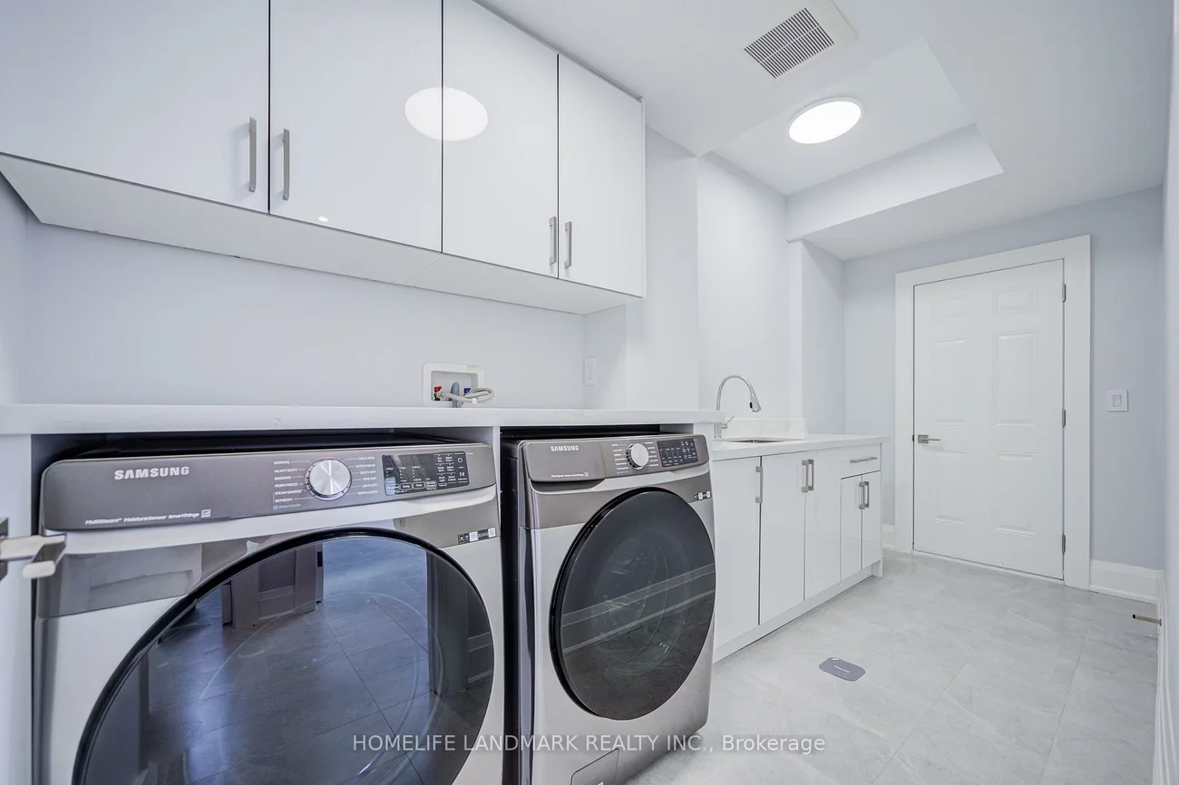 53, Saugeen, Kennedy Park, Toronto