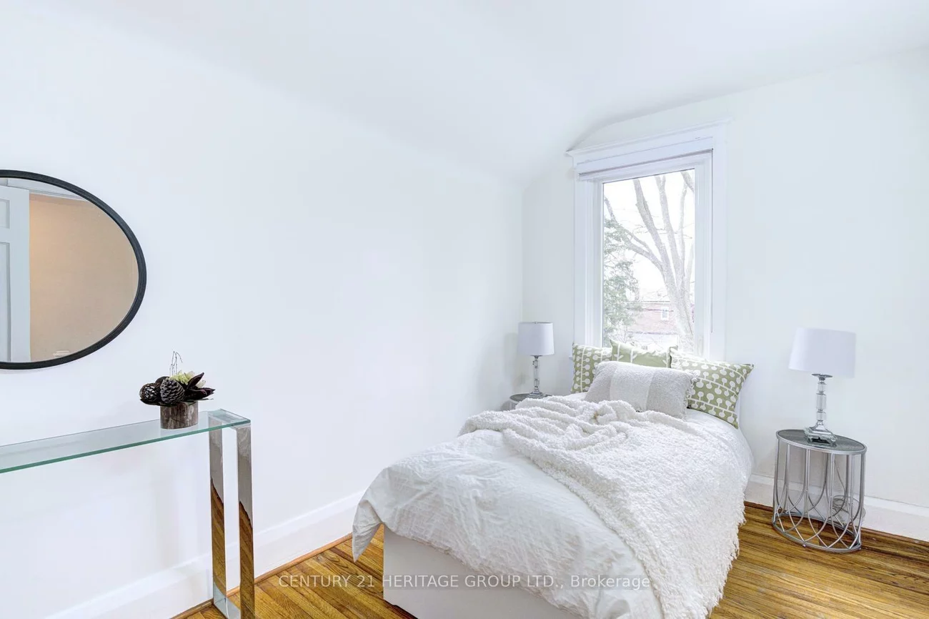 54, Roseheath, Woodbine Corridor, Toronto