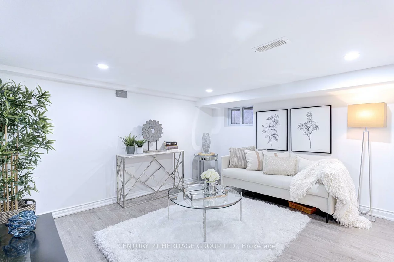 54, Roseheath, Woodbine Corridor, Toronto