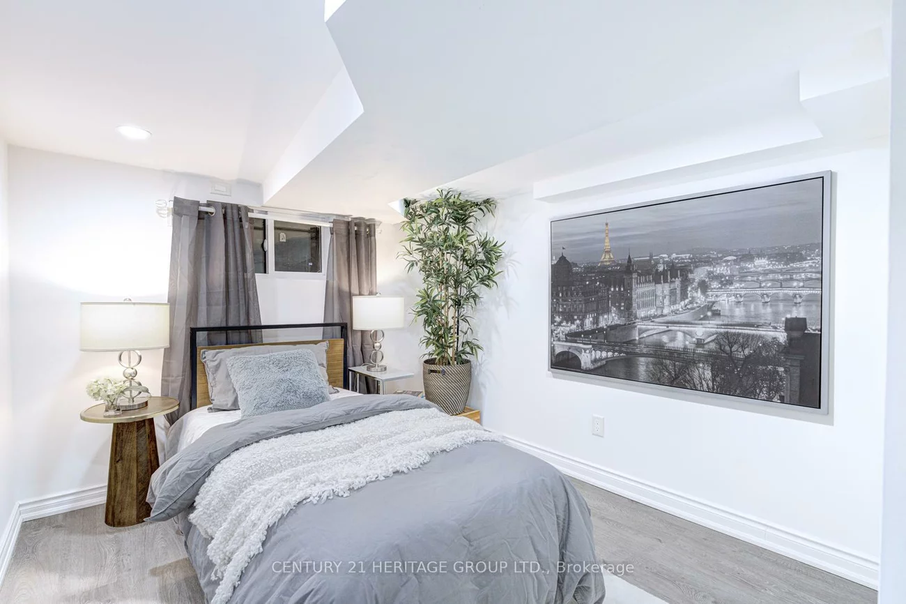 54, Roseheath, Woodbine Corridor, Toronto