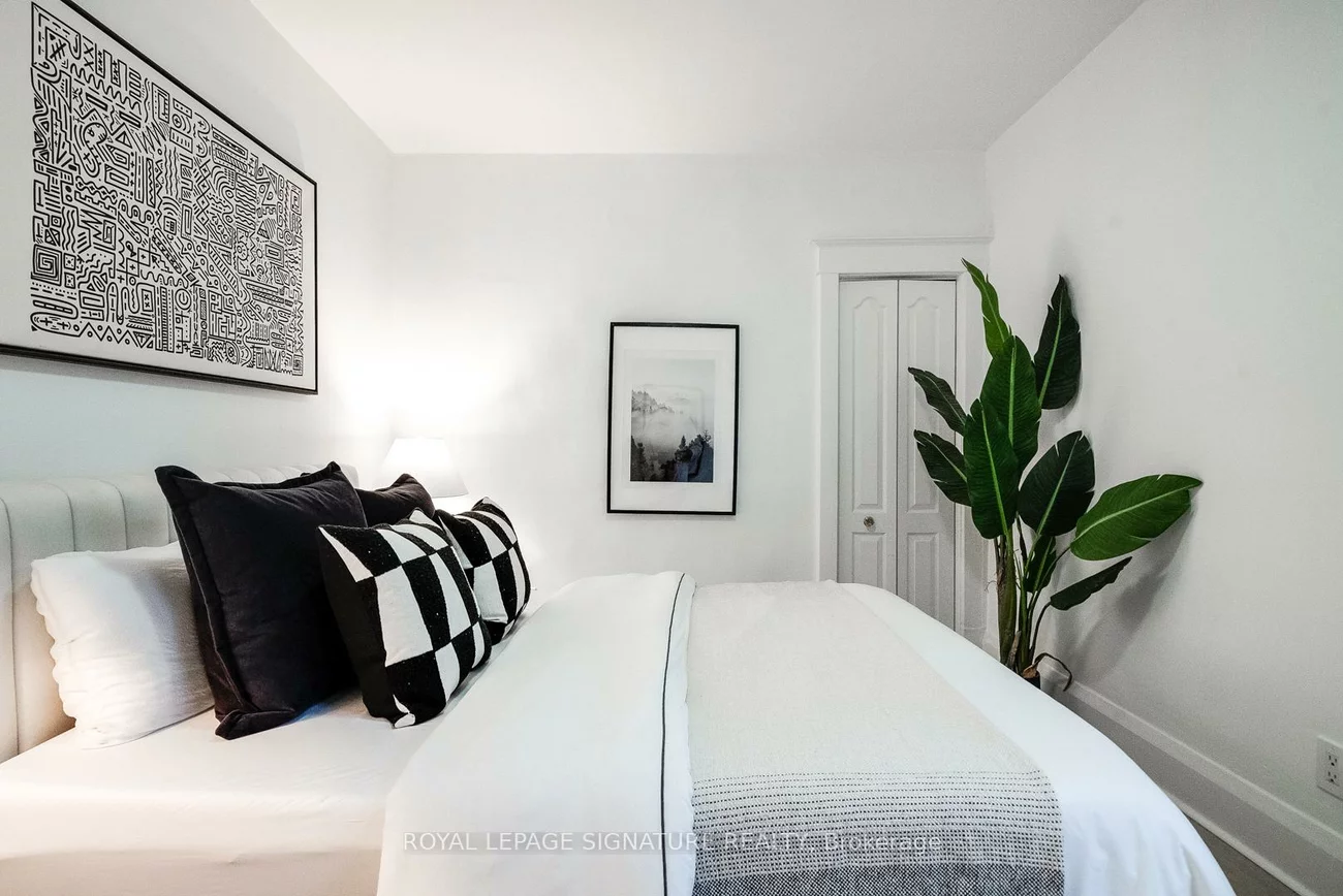 216, Parkmount, Greenwood-Coxwell, Toronto