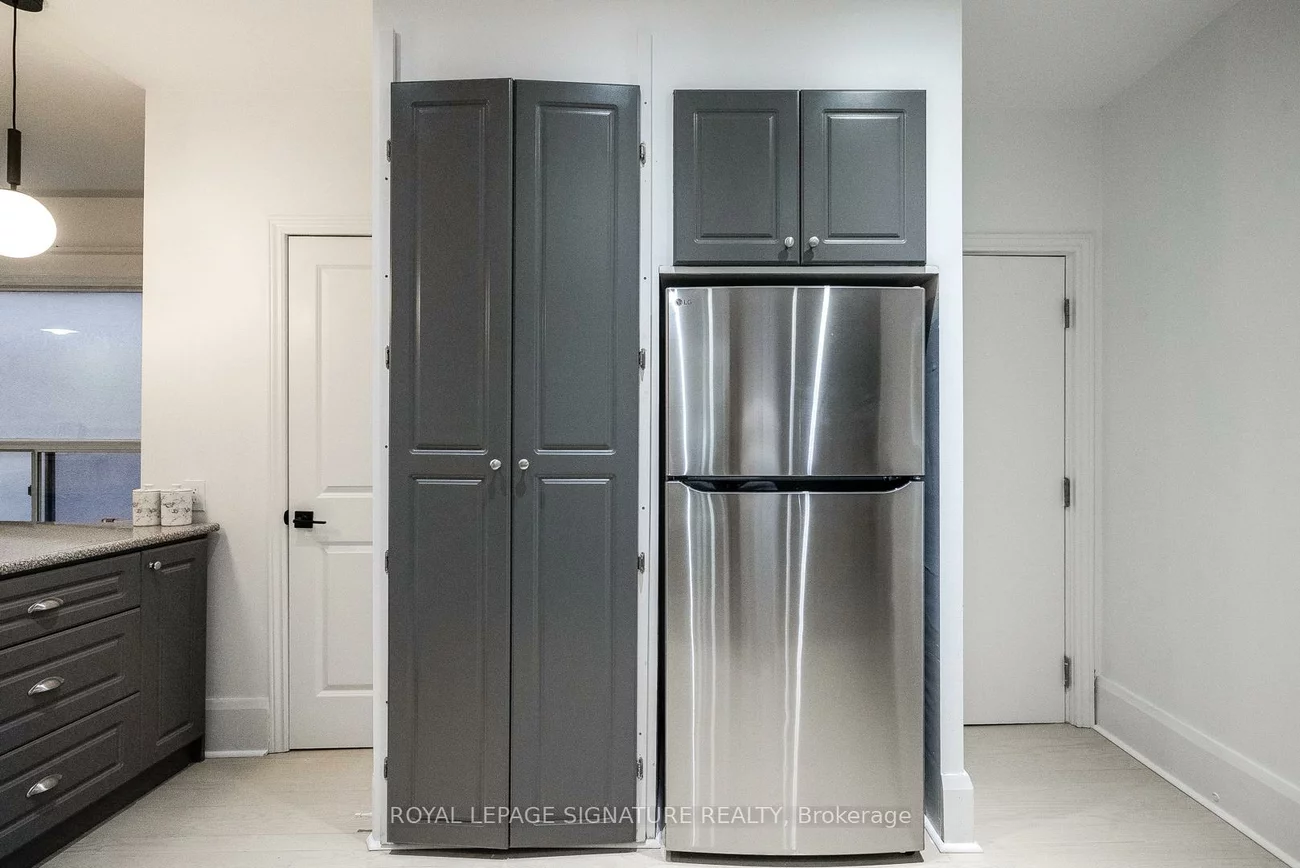 216, Parkmount, Greenwood-Coxwell, Toronto