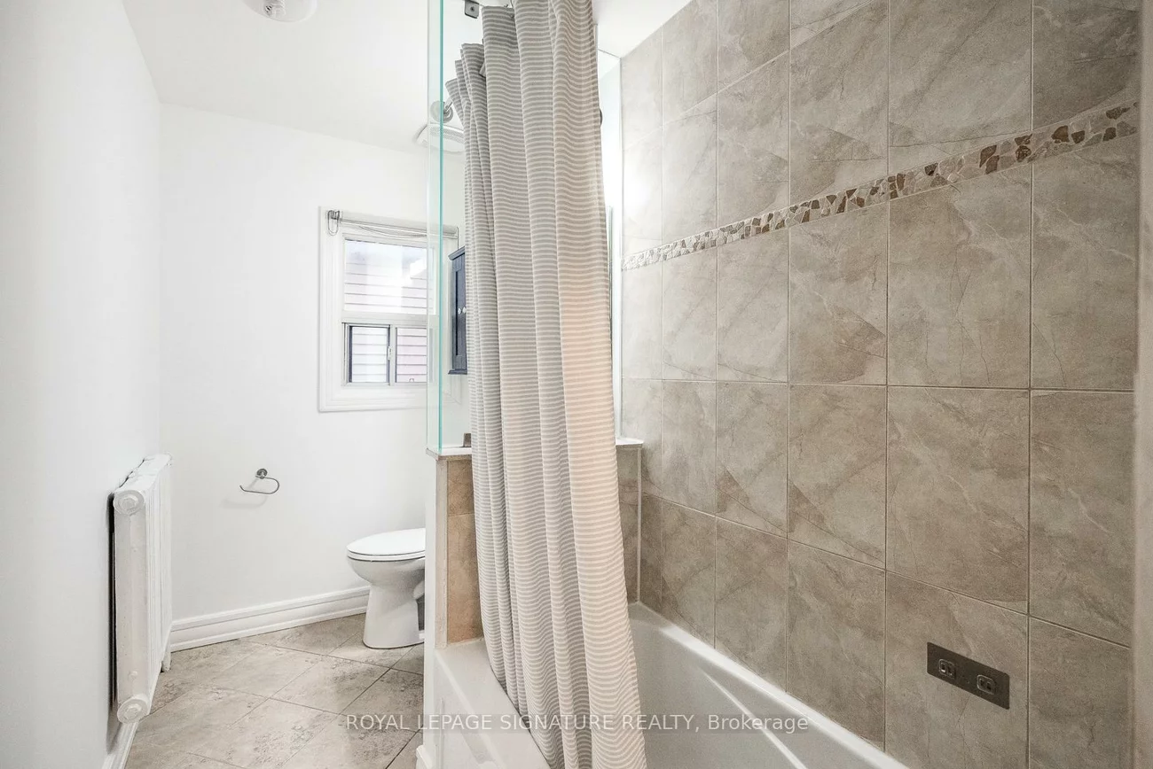 216, Parkmount, Greenwood-Coxwell, Toronto