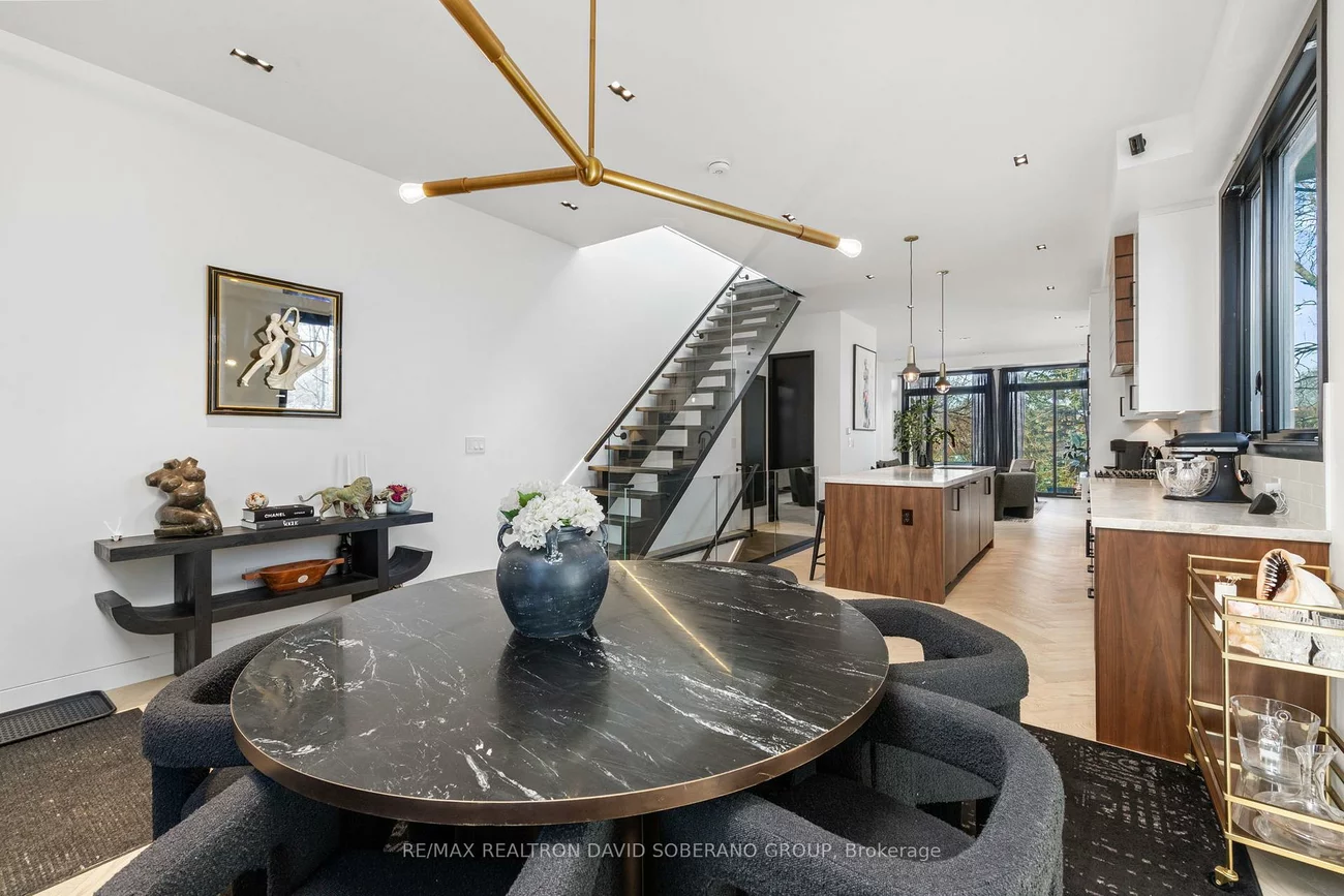 90, East Lynn, Woodbine Corridor, Toronto