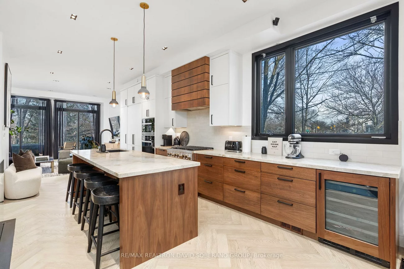 90, East Lynn, Woodbine Corridor, Toronto