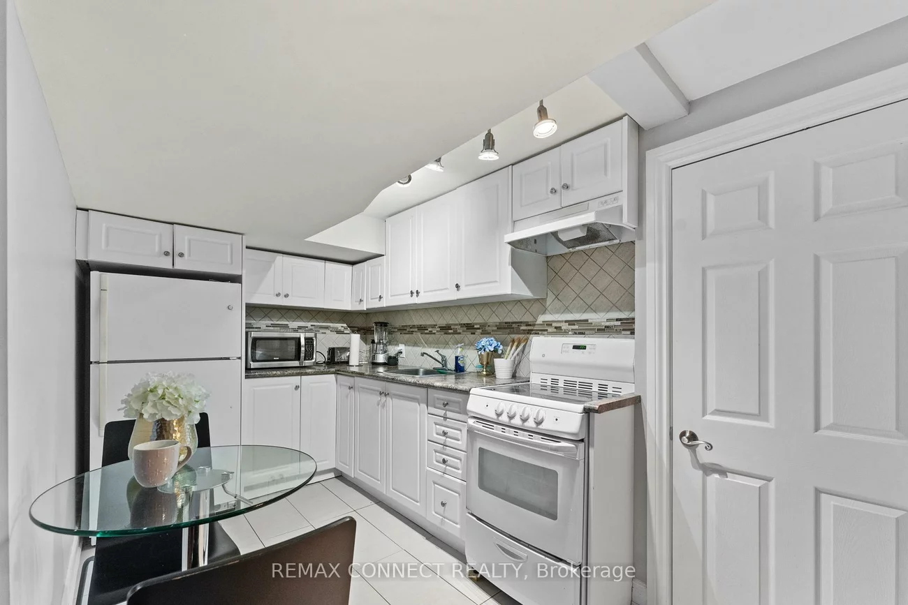 23, Penetang, Bendale, Toronto