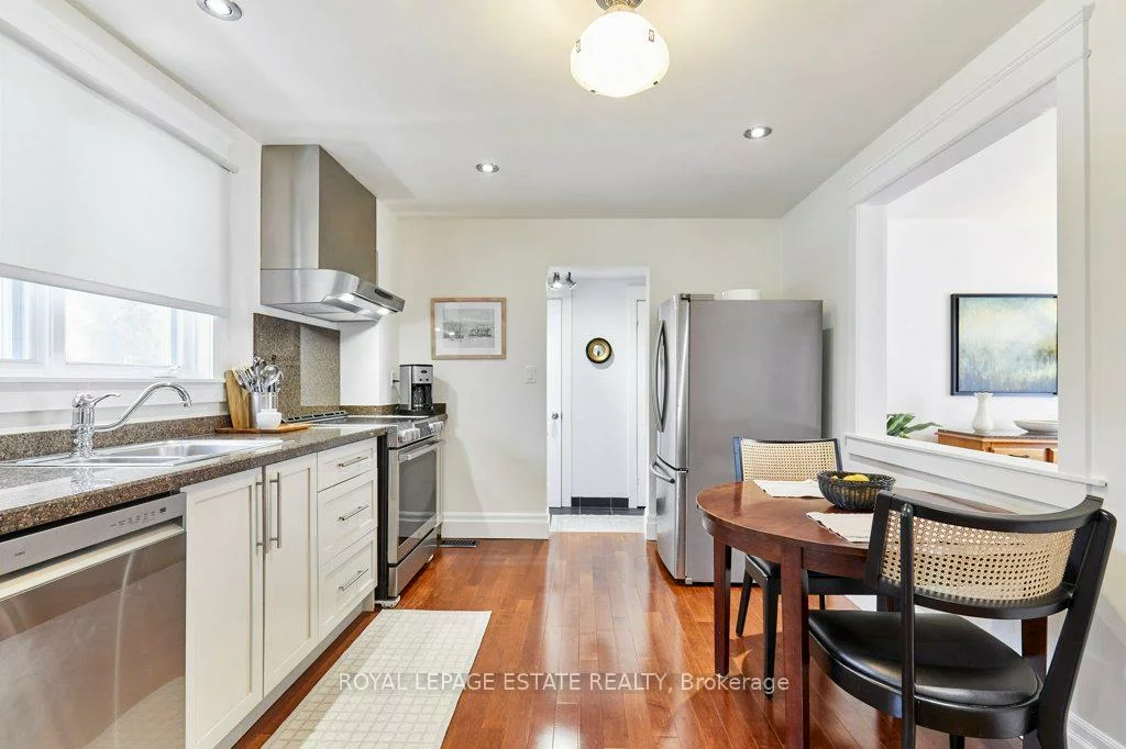 15, Squires, O'Connor-Parkview, Toronto