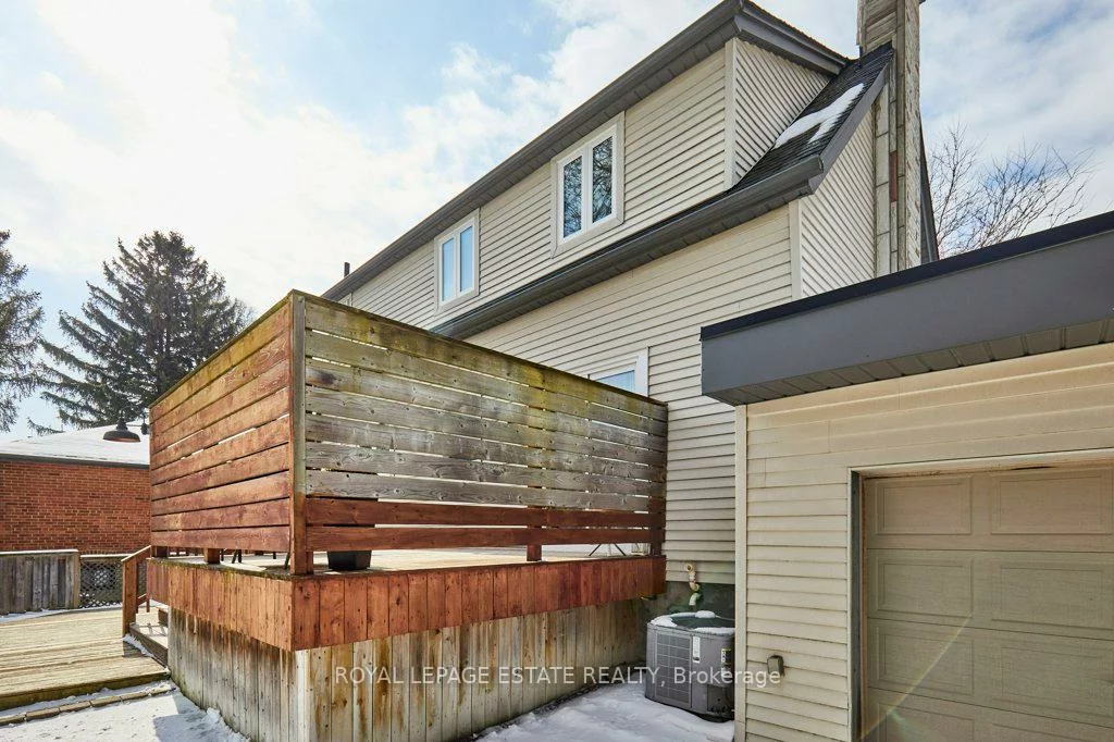 15, Squires, O'Connor-Parkview, Toronto