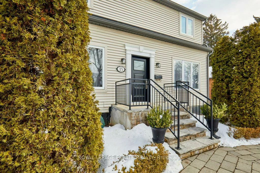 15, Squires, O'Connor-Parkview, Toronto