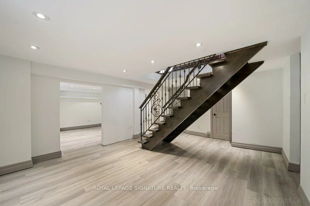 12, Willowhurst, Wexford-Maryvale, Toronto