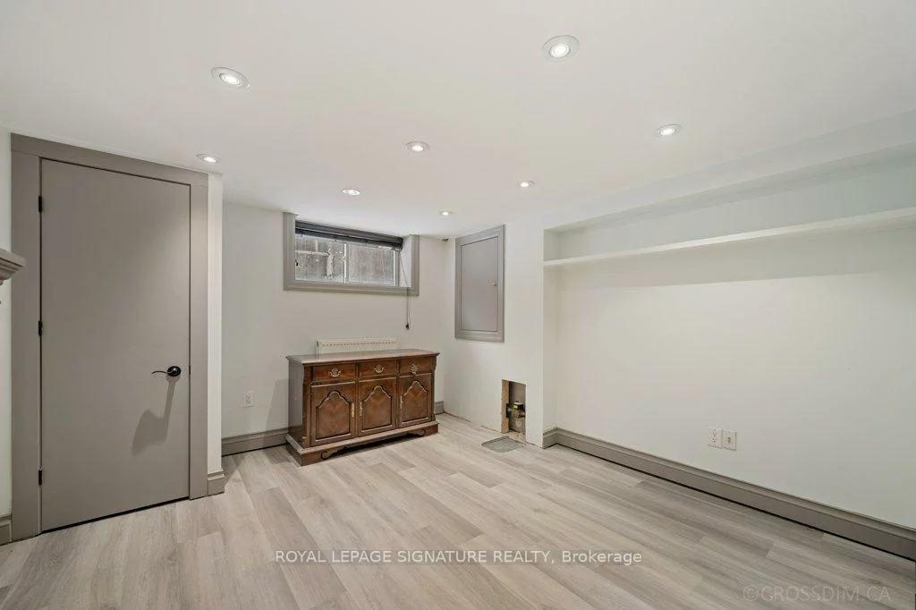 12, Willowhurst, Wexford-Maryvale, Toronto