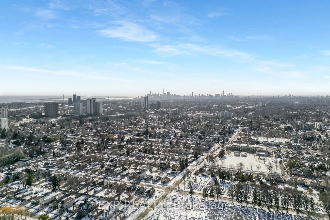 56, Moreau, Clairlea-Birchmount, Toronto