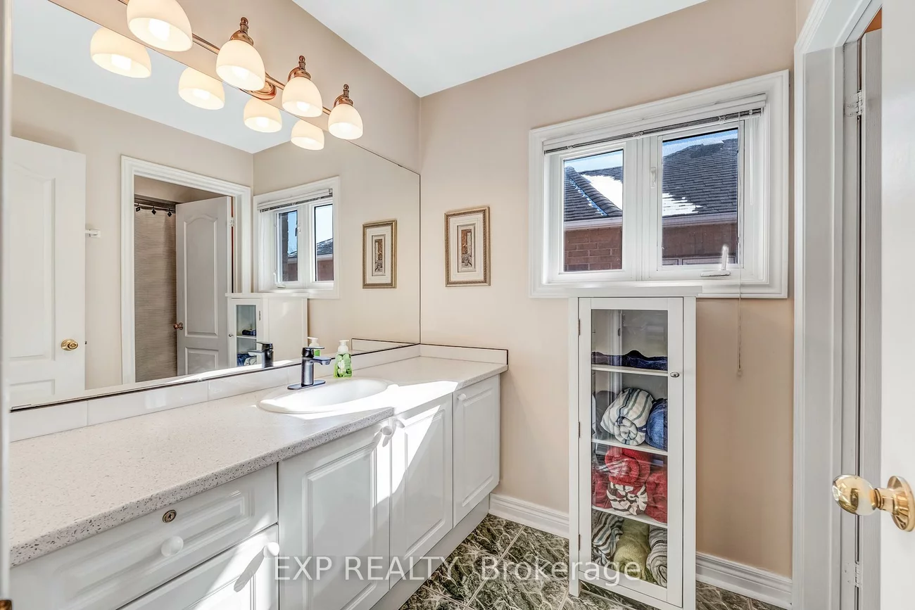 56, Moreau, Clairlea-Birchmount, Toronto