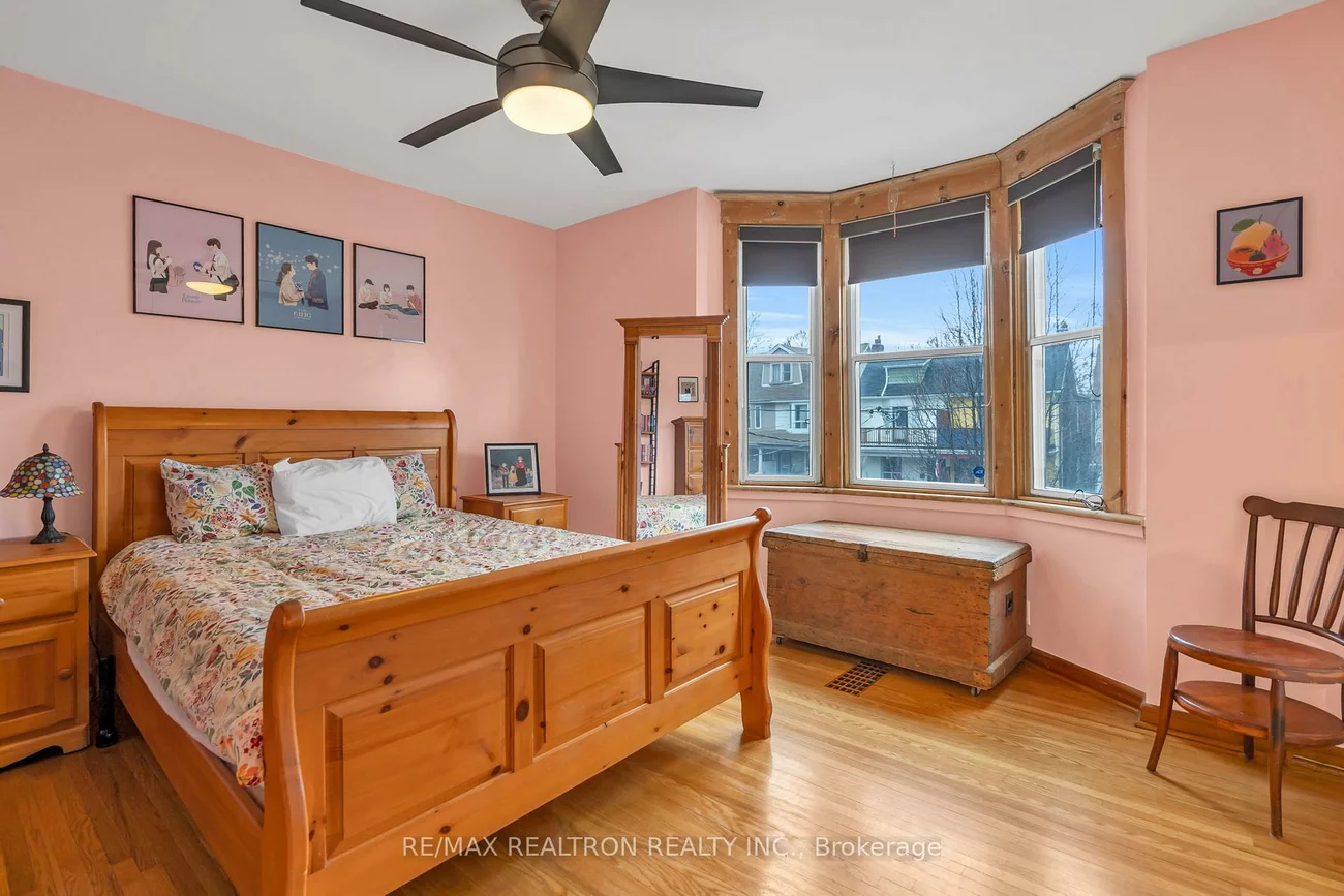 17, Baltic, Danforth, Toronto