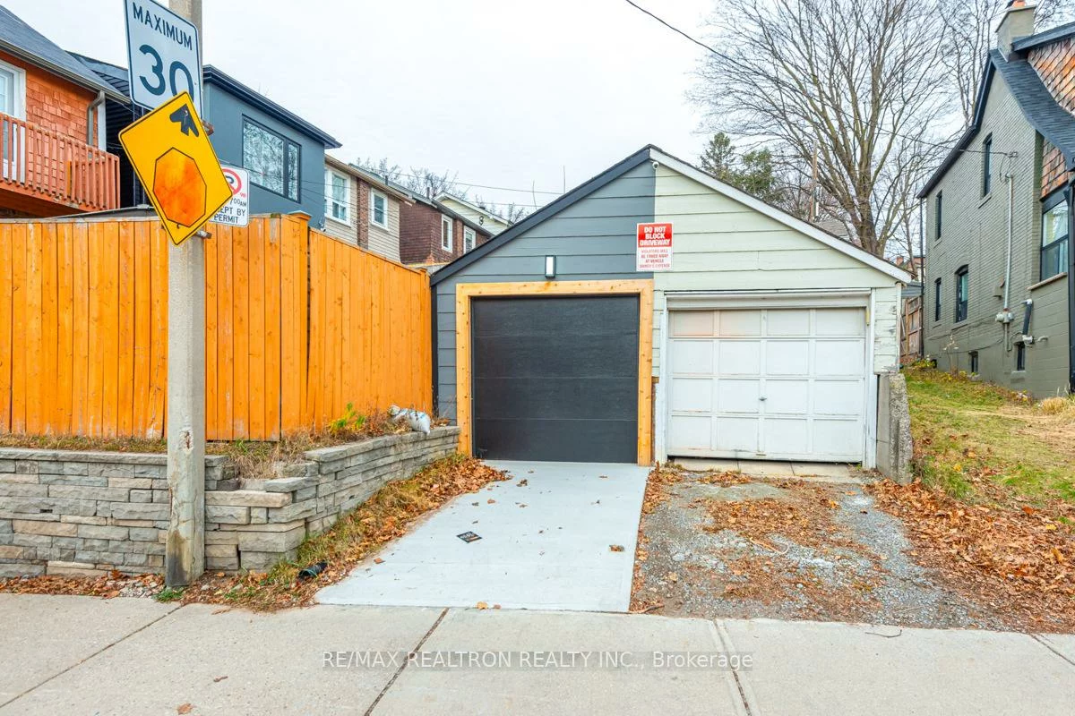 1A, Normandy, Woodbine Corridor, Toronto