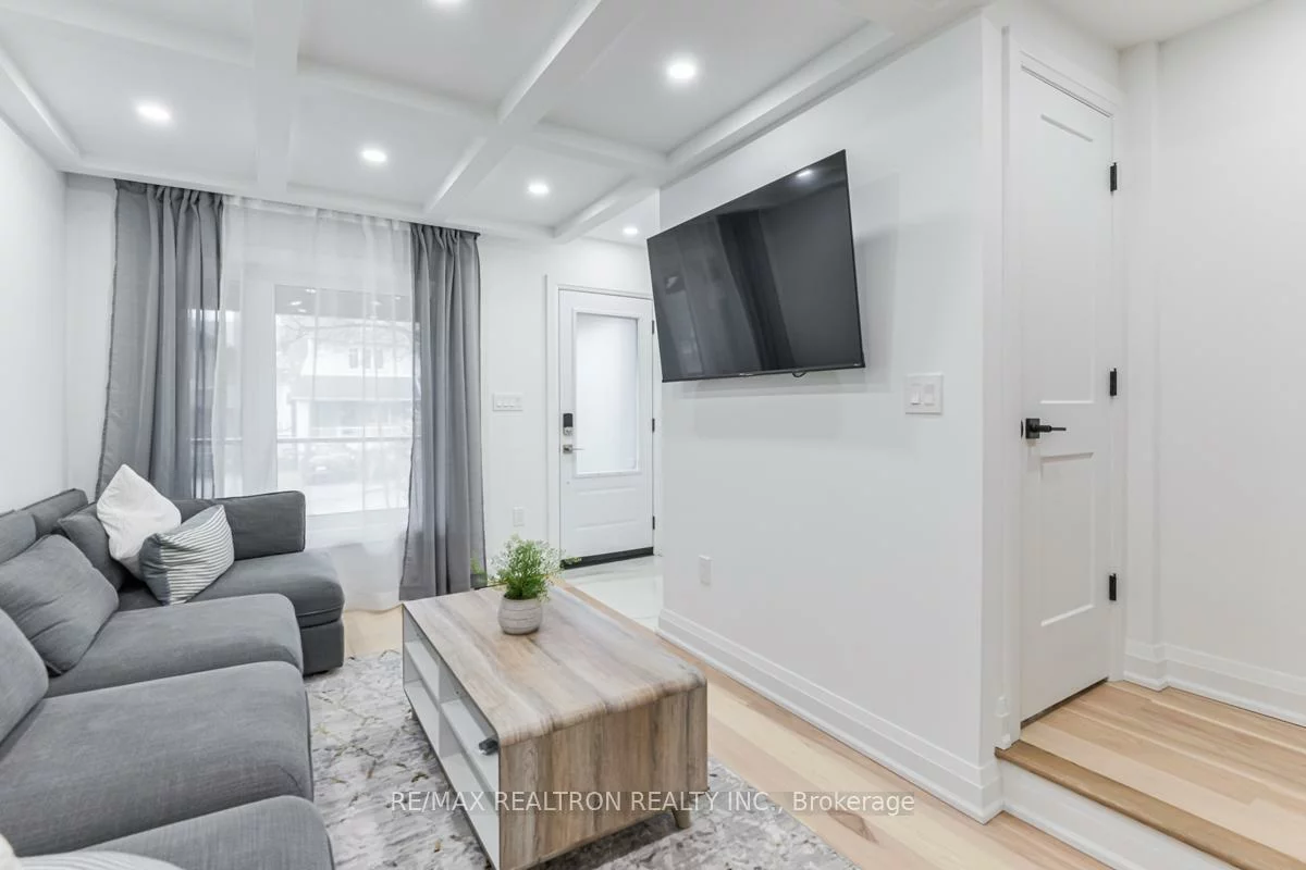 1A, Normandy, Woodbine Corridor, Toronto