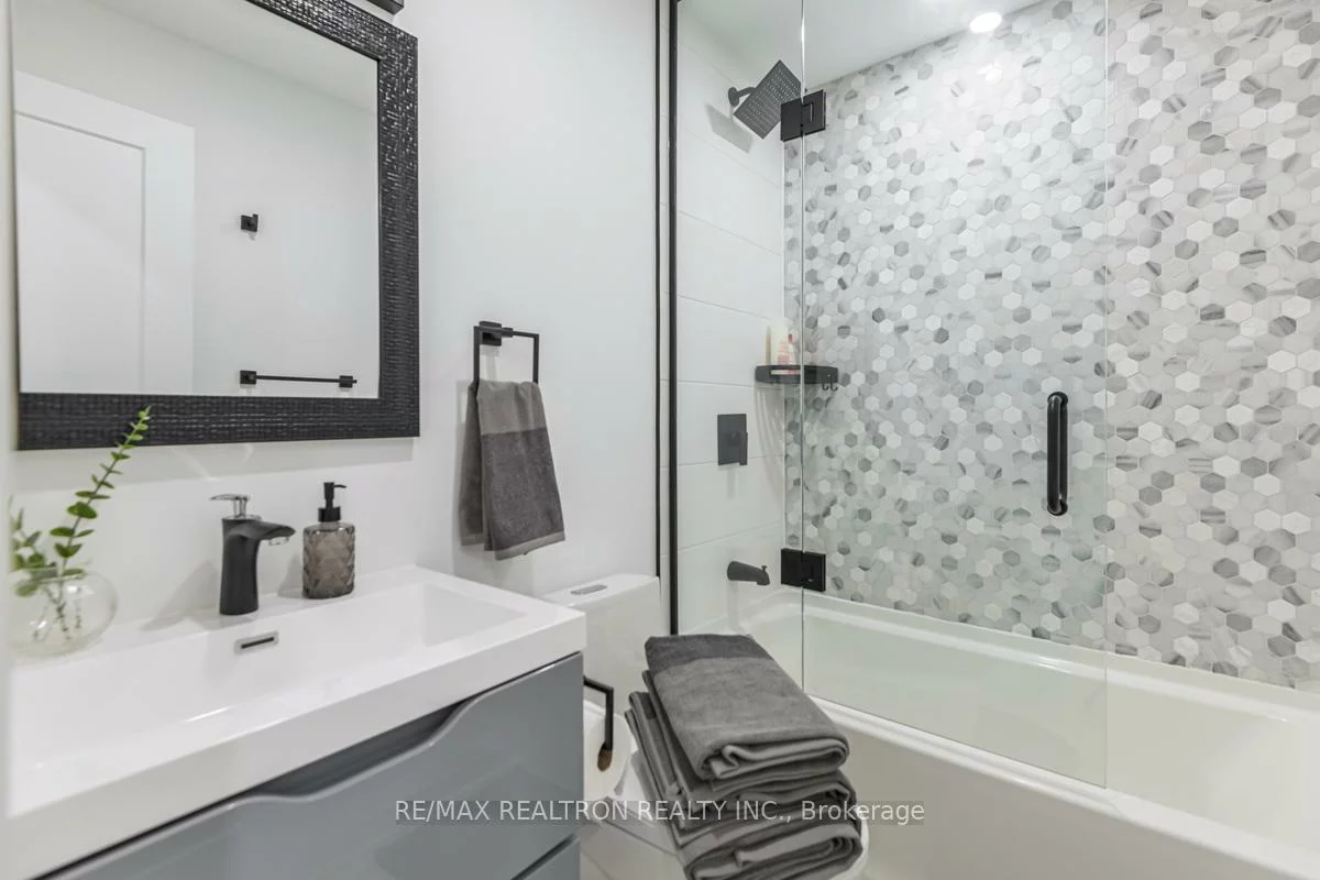 1A, Normandy, Woodbine Corridor, Toronto