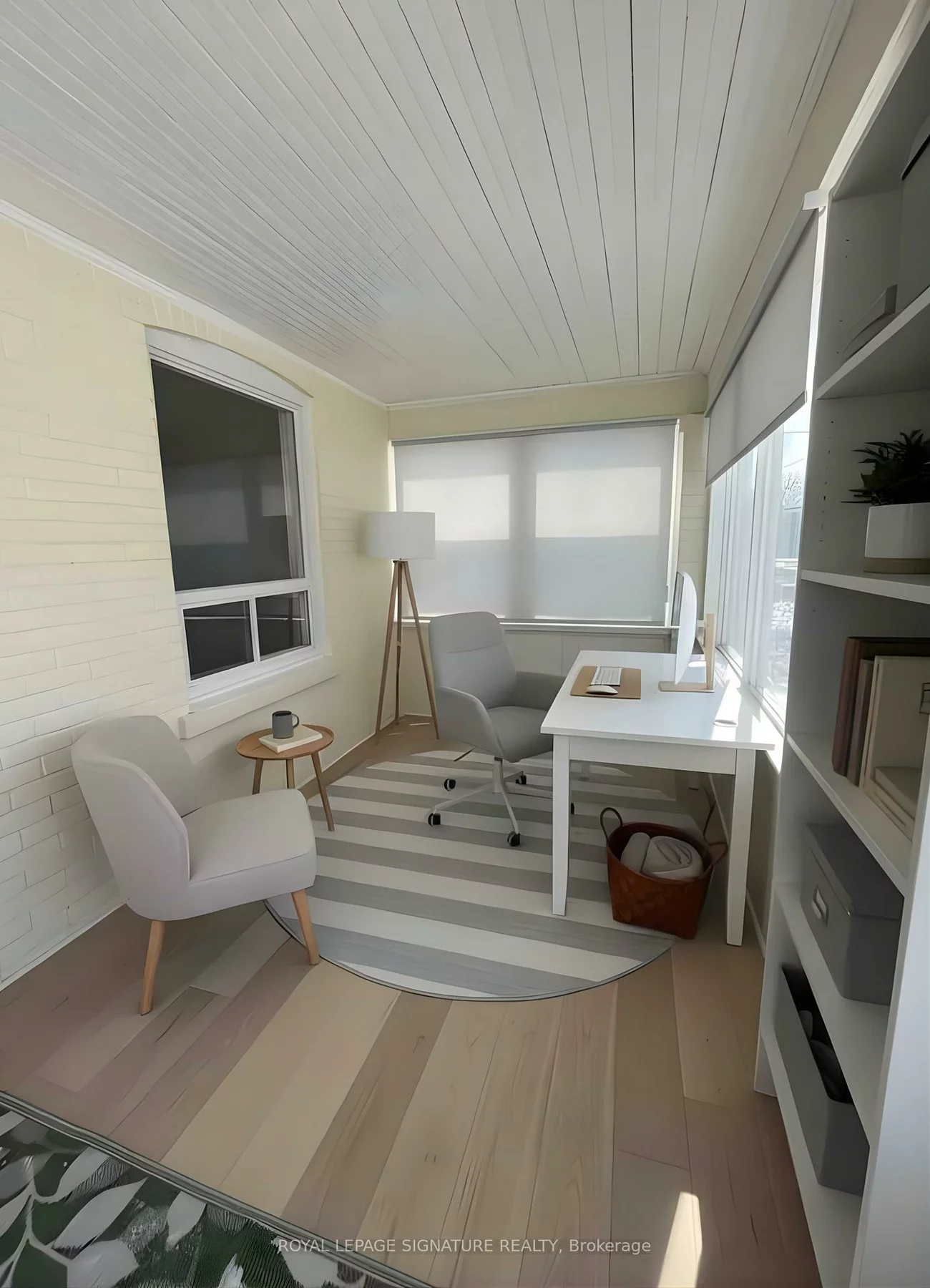 45, Eaton, Danforth, Toronto