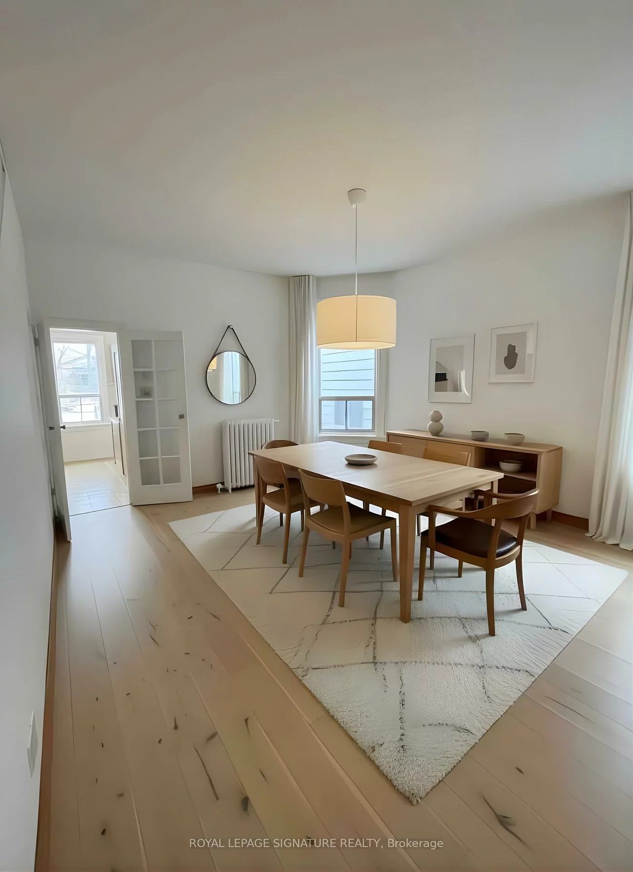 45, Eaton, Danforth, Toronto