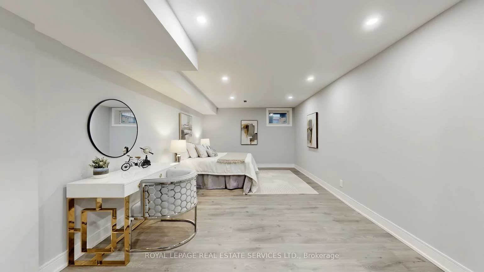 1073, Craven, Greenwood-Coxwell, Toronto