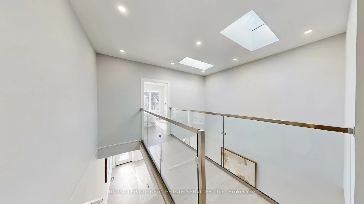 1073, Craven, Greenwood-Coxwell, Toronto