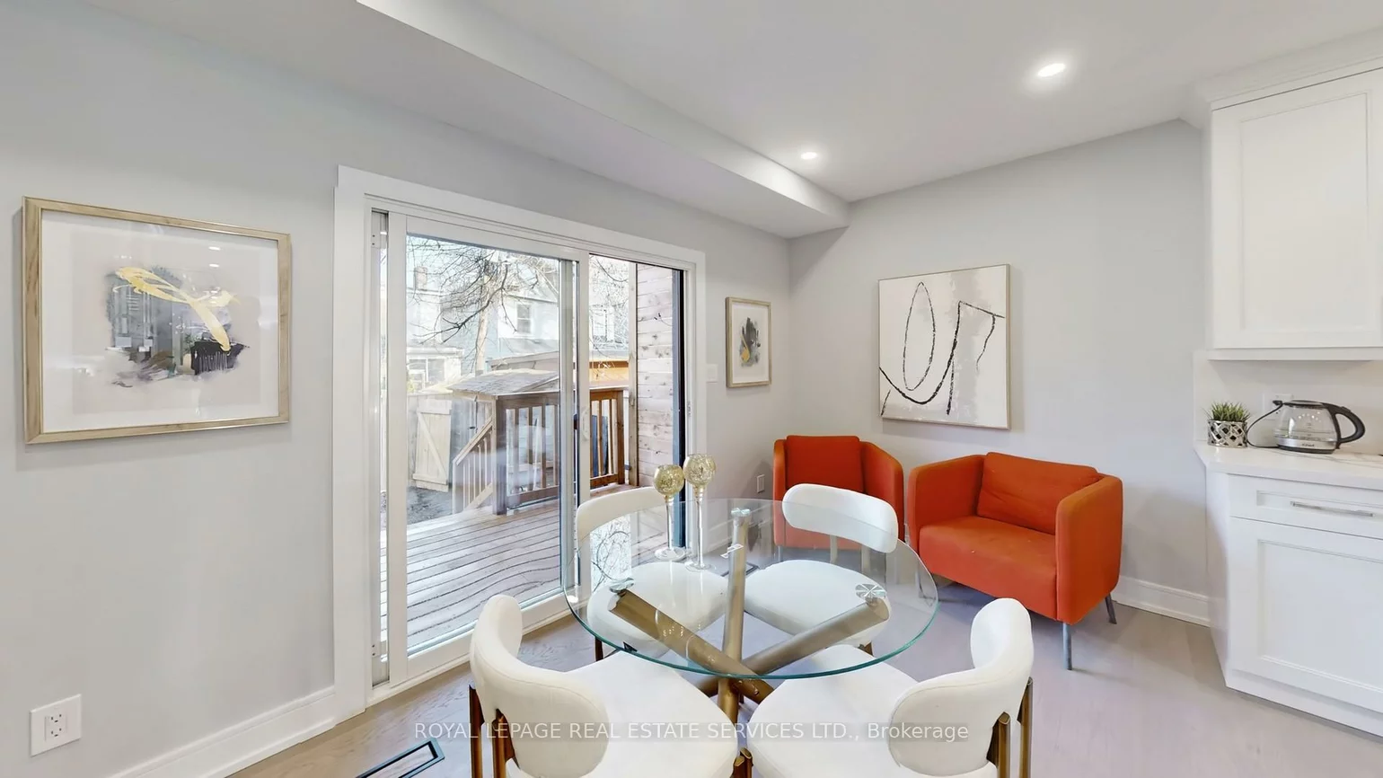 1073, Craven, Greenwood-Coxwell, Toronto