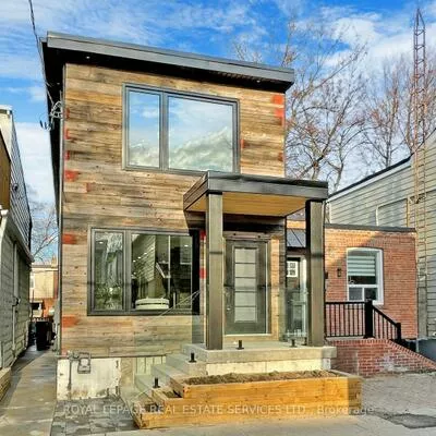 1073, Craven, Greenwood-Coxwell, Toronto