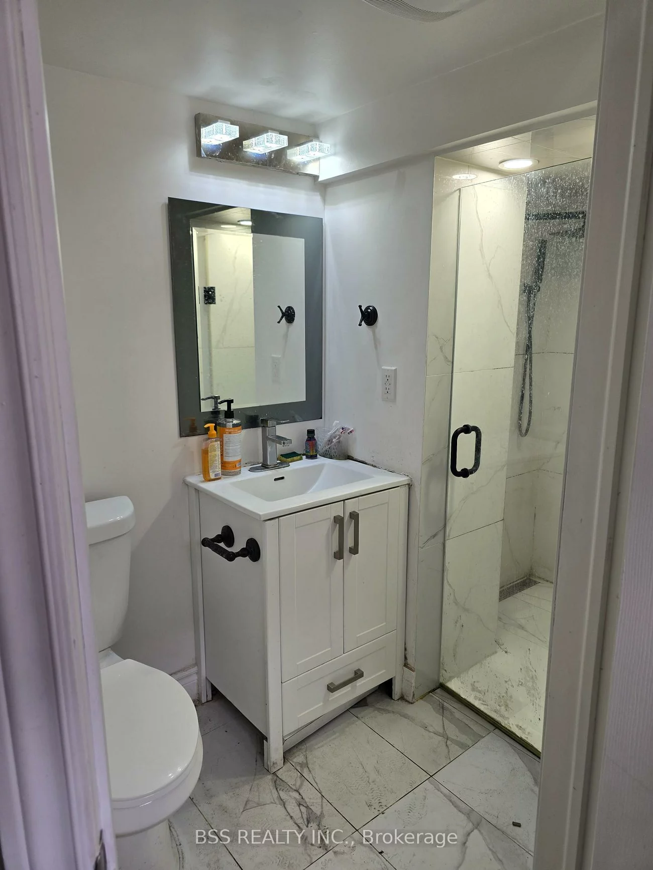 464, Warden, Oakridge, Toronto