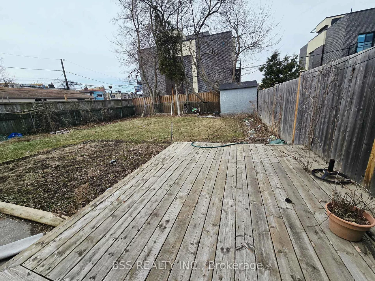 464, Warden, Oakridge, Toronto