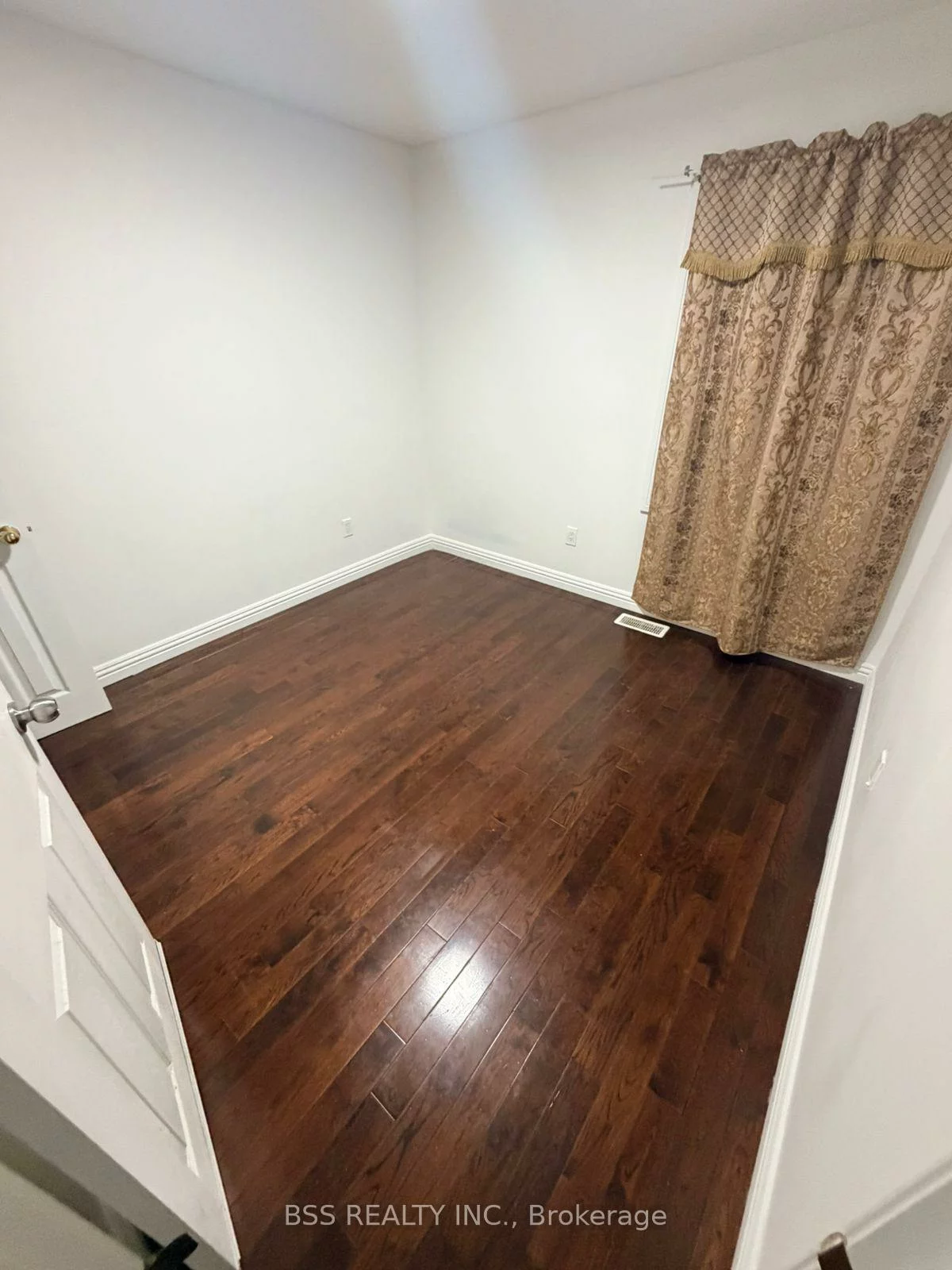 464, Warden, Oakridge, Toronto