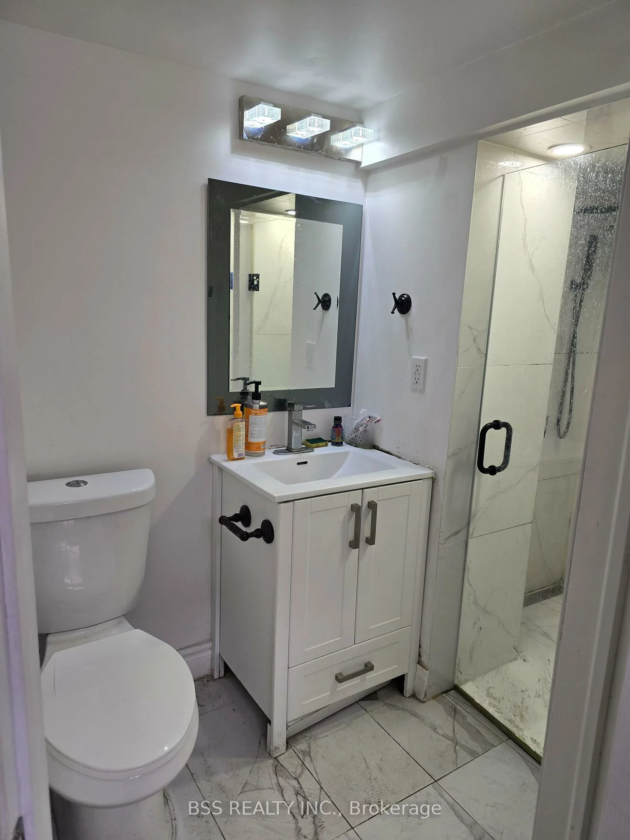 464, Warden, Oakridge, Toronto