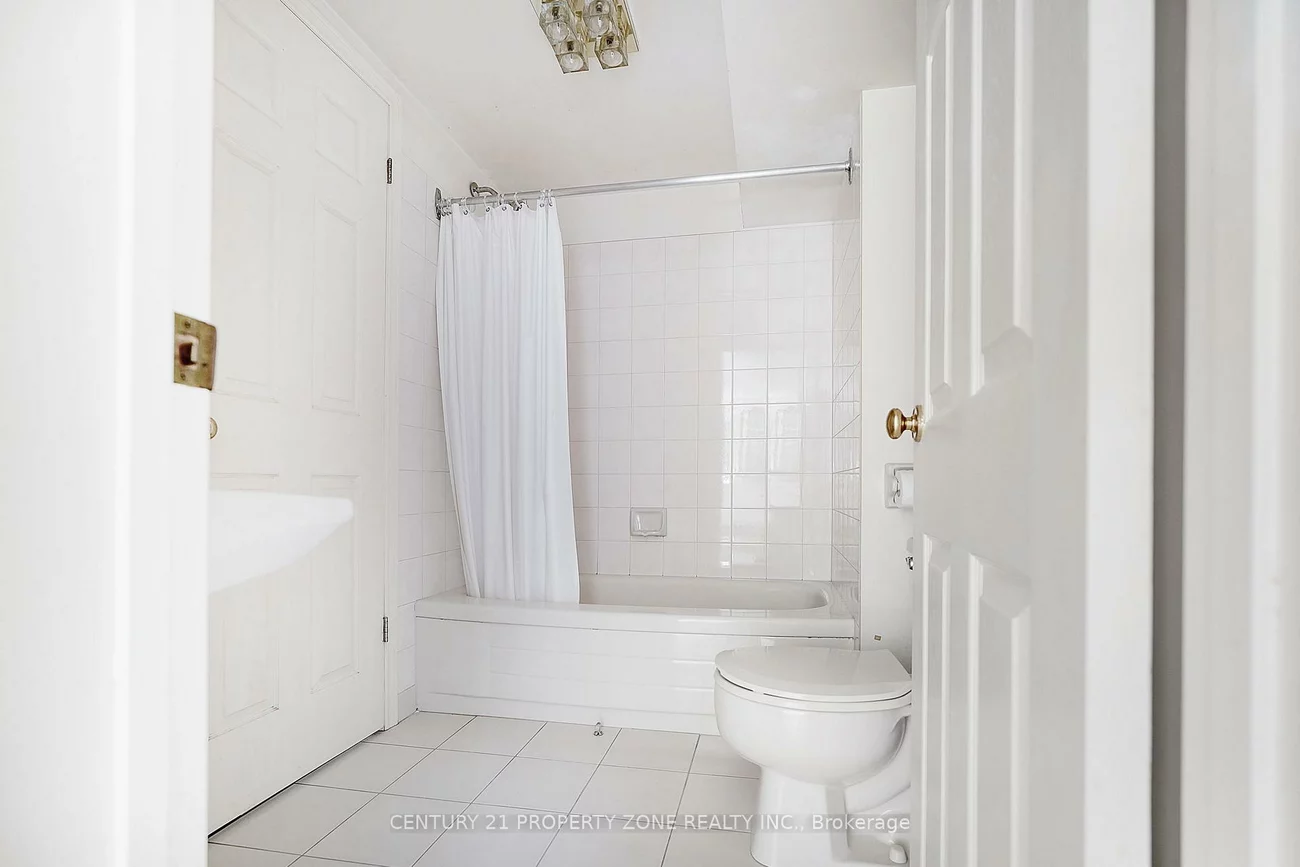 97, SPARKHALL, North Riverdale, Toronto