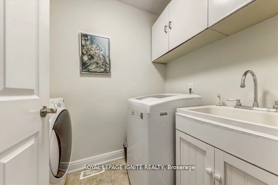 26, Halfmoon, Highland Creek, Toronto