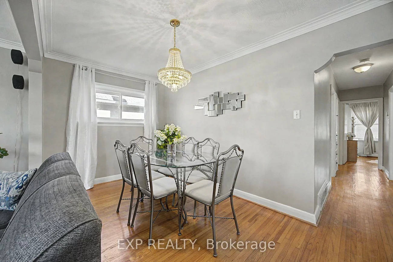 43, Yorkshire, Ionview, Toronto