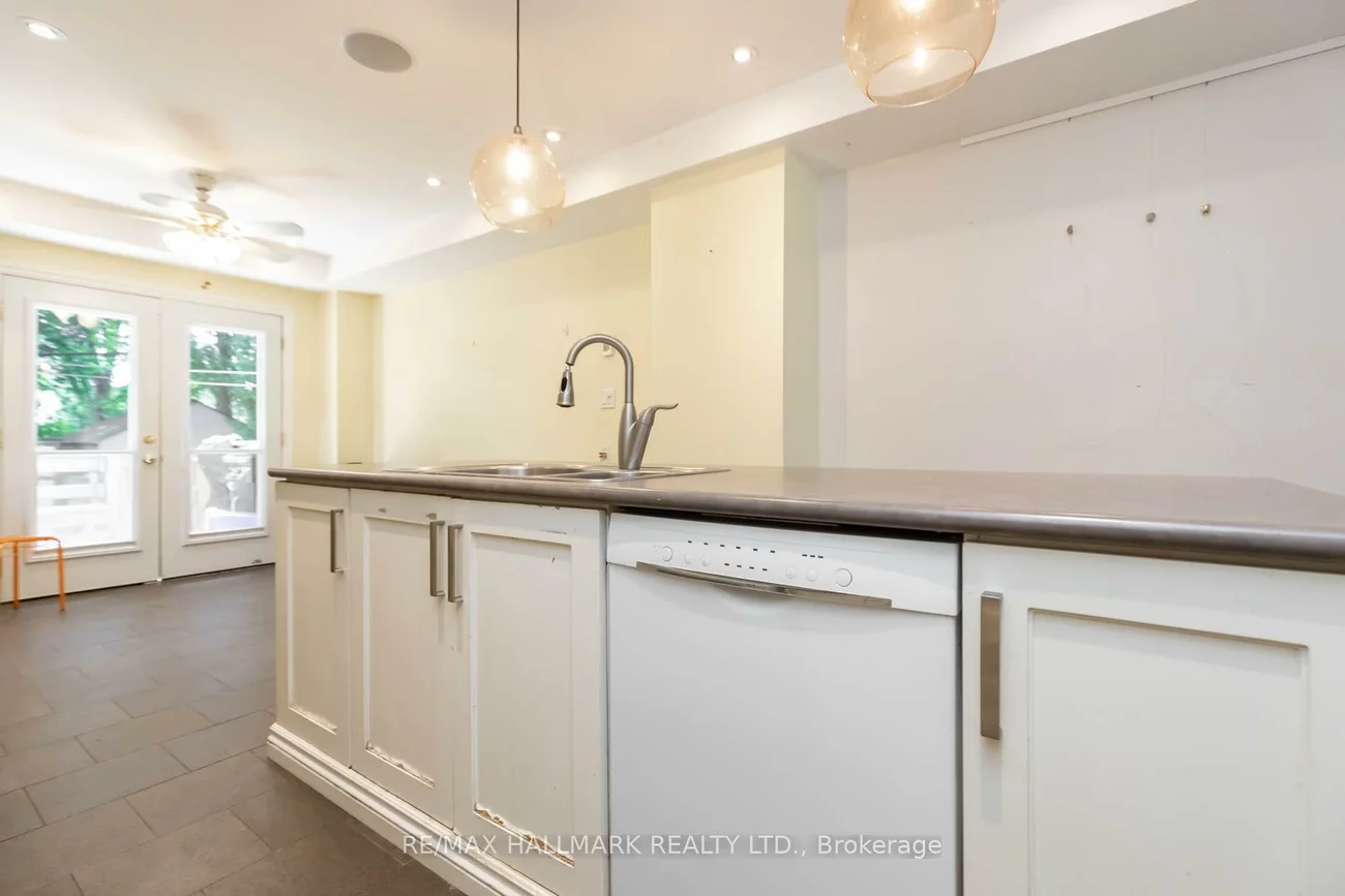 17, Mountalan, Greenwood-Coxwell, Toronto